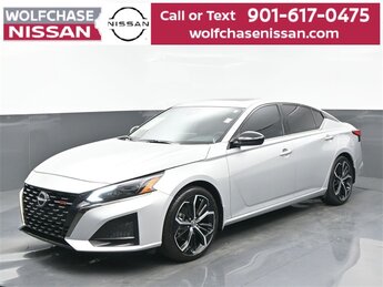 2024 Nissan Altima SR's photo