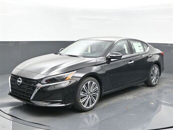 2025 Nissan Altima SL's photo