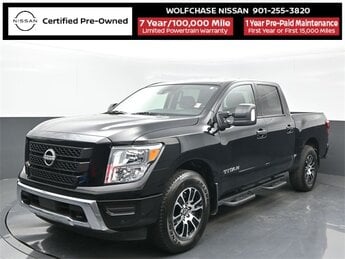 2024 Nissan Titan SV's photo