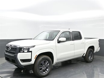 2025 Nissan Frontier SV's photo