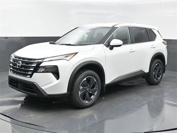 2026 Nissan Rogue SV's photo