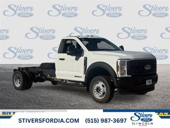 2025 Ford F-550 Super Duty Chassis Cab XL's photo
