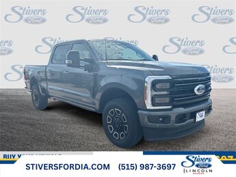 2025 Ford F-250 Super Duty Platinum's photo