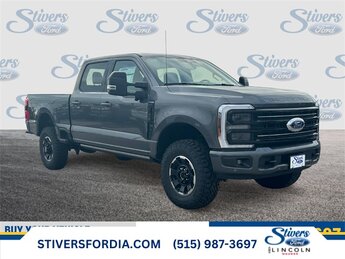 2026 Ford F-250 Super Duty Platinum's photo