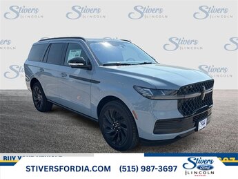 2025 Lincoln Navigator Reserve's photo