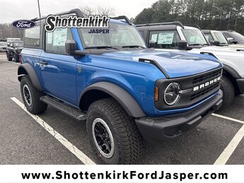 2025 Ford Bronco 2-Door Base's photo