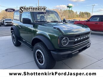 2025 Ford Bronco 2-Door Base's photo