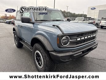 2025 Ford Bronco 2-Door Base's photo