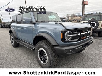 2025 Ford Bronco 4-Door Outer Banks's photo