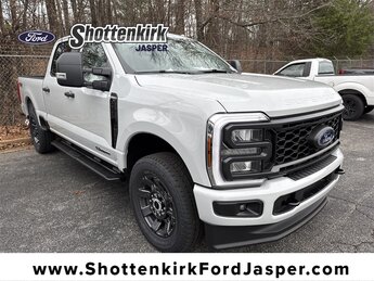 2026 Ford F-250 Super Duty XL's photo