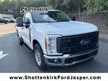 2026 Ford F-350 Super Duty XL's photo