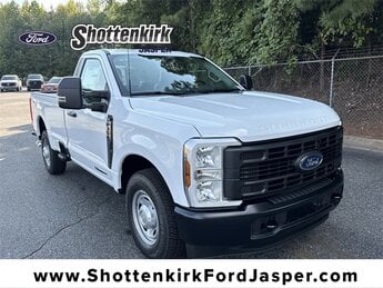 2026 Ford F-350 Super Duty XL's photo
