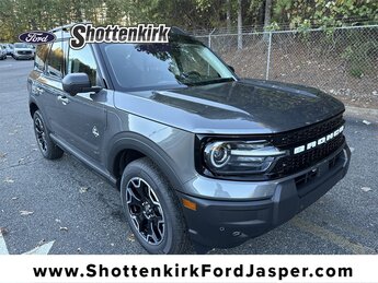 2025 Ford Bronco Sport Outer Banks's photo