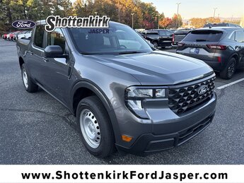 2025 Ford Maverick XL's photo