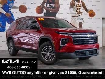2025 Chevrolet Traverse LT's photo