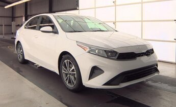 2023 Kia Forte LXS's photo