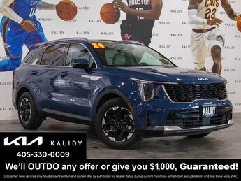 2024 Kia Sorento S's photo