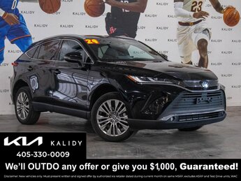 2023 Toyota Venza XLE's photo