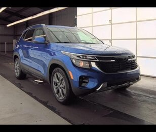 2024 Kia Seltos S's photo