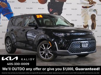 2024 Kia Soul EX's photo