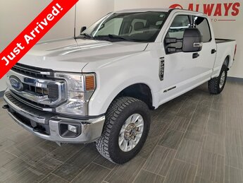 2022 Ford Super Duty F-250 SRW XLT 4X4 4 Door Automatic Truck Power Stroke 6.7L V8 DI 32V OHV Turbodiesel Engine