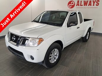 2017 Glacier White Nissan Frontier SV Truck 2.5L I4 DOHC Engine Manual RWD 4 Door
