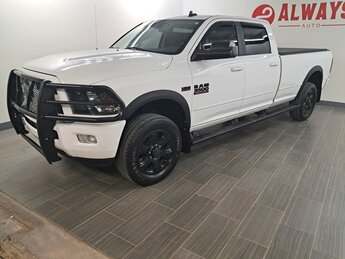 2017 Bright White Clearcoat Ram 3500 Big Horn 4X4 Automatic 6.4L Heavy Duty V8 HEMI w/MDS Engine