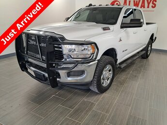 2021 Bright White Clearcoat Ram 2500 Big Horn 4X4 Cummins 6.7L I6 Turbodiesel Engine 4 Door