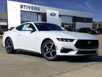 2025 Oxford White Ford Mustang EcoBoost 2 Door EcoBoost 2.3L I4 GTDi DOHC Turbocharged VCT Engine Coupe RWD Automatic