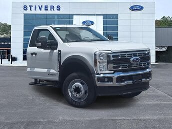 2025 Ford F-600SD Truck 2 Door Power Stroke 6.7L V8 DI 32V OHV Turbodiesel Engine