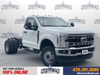 2025 Oxford White Ford Super Duty F-350 DRW XL 7.3L V8 PFI OHV 16V Federal 335hp Engine 2 Door Automatic