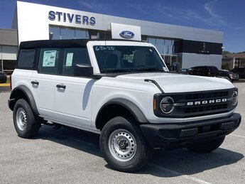 2025 Oxford White Ford Bronco Base 2.3L EcoBoost I-4 Engine 4X4 SUV Automatic