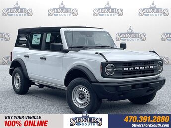2025 Oxford White Ford Bronco Base 2.3L EcoBoost I-4 Engine 4 Door Automatic SUV 4X4