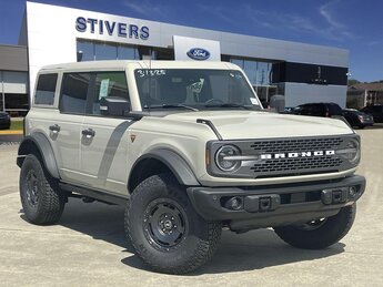2025 Desert Sand Ford Bronco Badlands 2.7L EcoBoost V6 Engine 4X4 SUV 4 Door Automatic