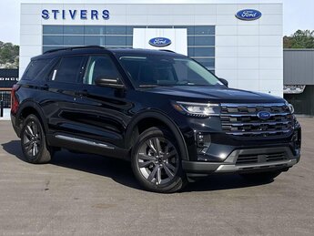 2025 Agate Black Metallic Ford Explorer Active SUV 4 Door Automatic 2.3L EcoBoost I-4 Engine 4X4