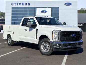 2024 Oxford White Ford Super Duty F-250 SRW XL Truck RWD 6.8L V8 Engine Automatic