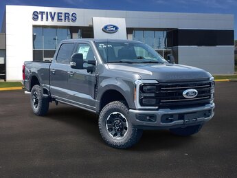 2026 Ford Super Duty F-250 SRW Platinum 4 Door 4X4 Automatic V8 Engine Truck