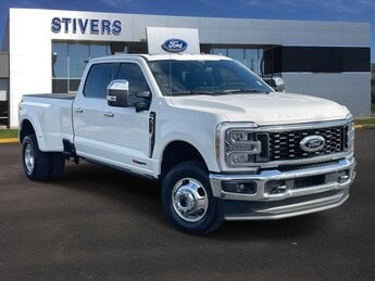 2024 Star White Metallic Tri-Coat Ford Super Duty F-350 DRW Lariat 6.7L High Output Power Stroke V8 Diesel Engine Truck 4 Door 4X4 Automatic