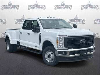 2025 Oxford White Ford Super Duty F-350 DRW XL Power Stroke 6.7L V8 DI 32V OHV Turbodiesel Engine 4X4 Automatic 4 Door Truck
