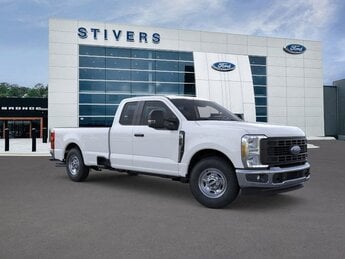 2025 Ford Super Duty F-250 SRW XL Automatic RWD 4 Door Truck 6.8L V8 Engine