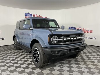 2025 Azure Gray Metallic Tri-Coat Ford Bronco Outer Banks 4X4 SUV 4 Door 2.7L EcoBoost V6 Engine