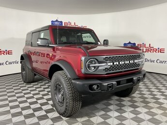 2025 Ruby Red Metallic Tinted Clearcoat Ford Bronco Badlands SUV Manual 4 Door