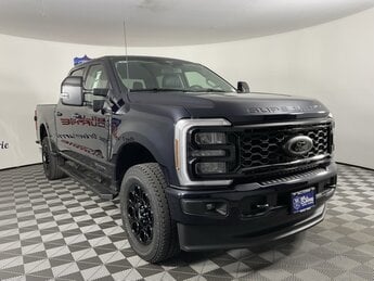 2025 Ford Super Duty F-250 SRW Lariat Power Stroke 6.7L V8 DI 32V OHV Turbodiesel Engine 4X4 Automatic