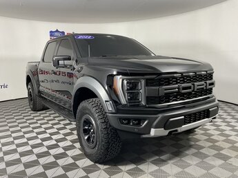 2022 Agate Black Metallic Ford F-150 Raptor 3.5L V6 EcoBoost Engine 4 Door 4X4 Truck Automatic