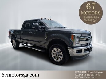 2019 Ford Super Duty F-250 SRW Lariat Power Stroke 6.7L V8 DI 32V OHV Turbodiesel Engine Automatic Truck 4 Door 4X4