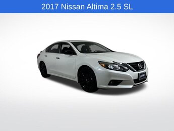2017 Brilliant Silver Metallic Nissan Altima 2.5 SL Car FWD 4 Door Automatic (CVT)