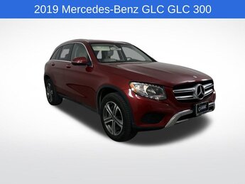 2019 designo Cardinal Red Metallic Mercedes-Benz GLC GLC 300 Automatic I4 Engine RWD