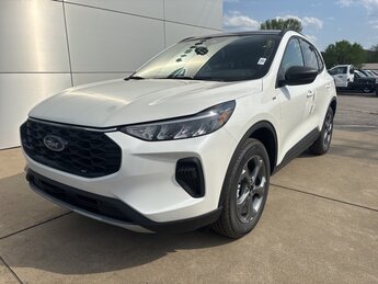 2025 Star White Metallic Tri-Coat Ford Escape ST-Line 1.5L EcoBoost Engine AWD Automatic