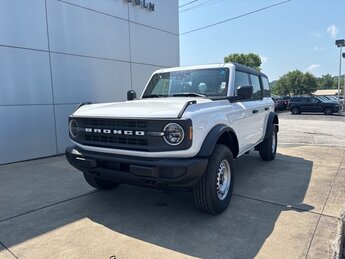 2025 Oxford White Ford Bronco Base 2.3L EcoBoost I-4 Engine 4 Door SUV