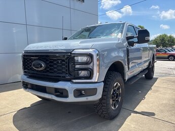 2025 Ford Super Duty F-250 SRW Lariat 4X4 6.7L High Output Power Stroke V8 Diesel Engine Automatic